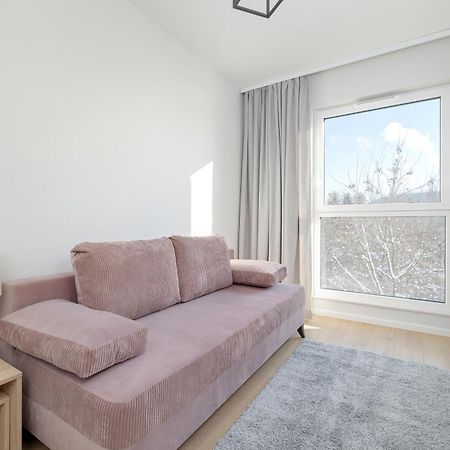 Bright Apartment Park Lotnikow Near Tauron Arena Krakow By Noclegi Renters Eksteriør bilde